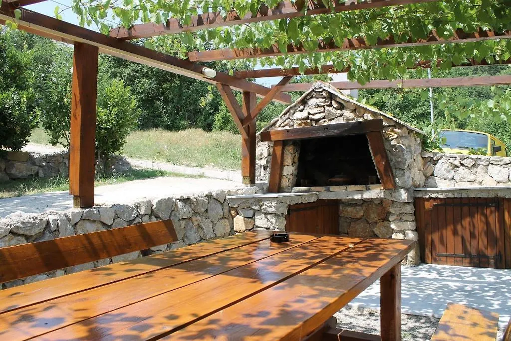 Apartments Isabela Baška 0*,  Chorvatsko